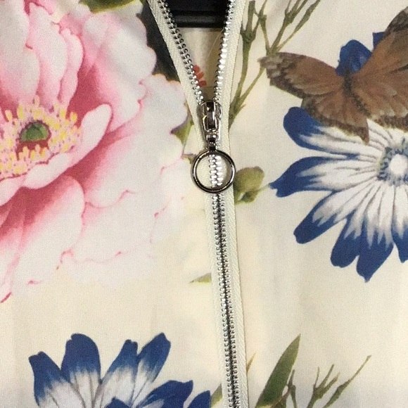 Bagatelle Cream and Pink Bomber Jacket with Floral Design Woman's Size Small - Picture 6 of 7
